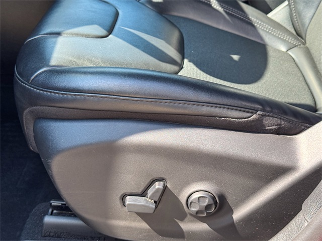 2020 Jeep Cherokee Altitude photo 15