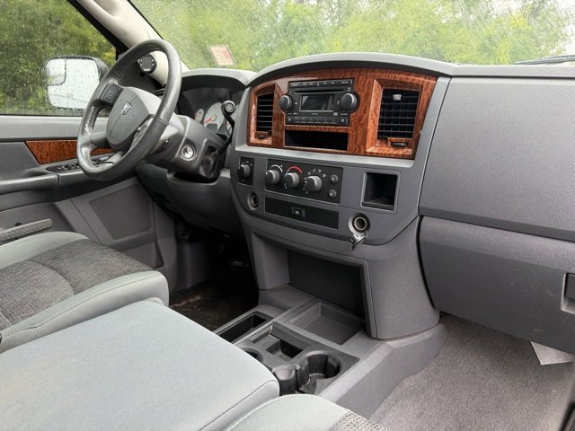 2006 Dodge Ram 3500 SLT photo 6