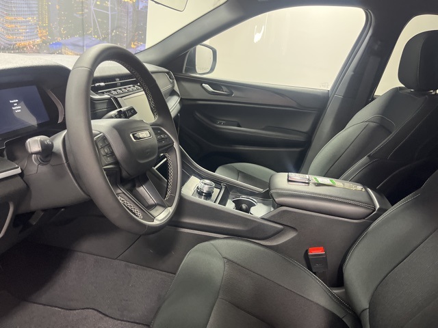 2025 Jeep Grand Cherokee Laredo photo 8