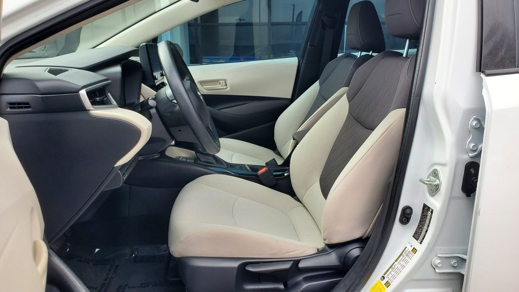 2022 Toyota Corolla LE photo 14