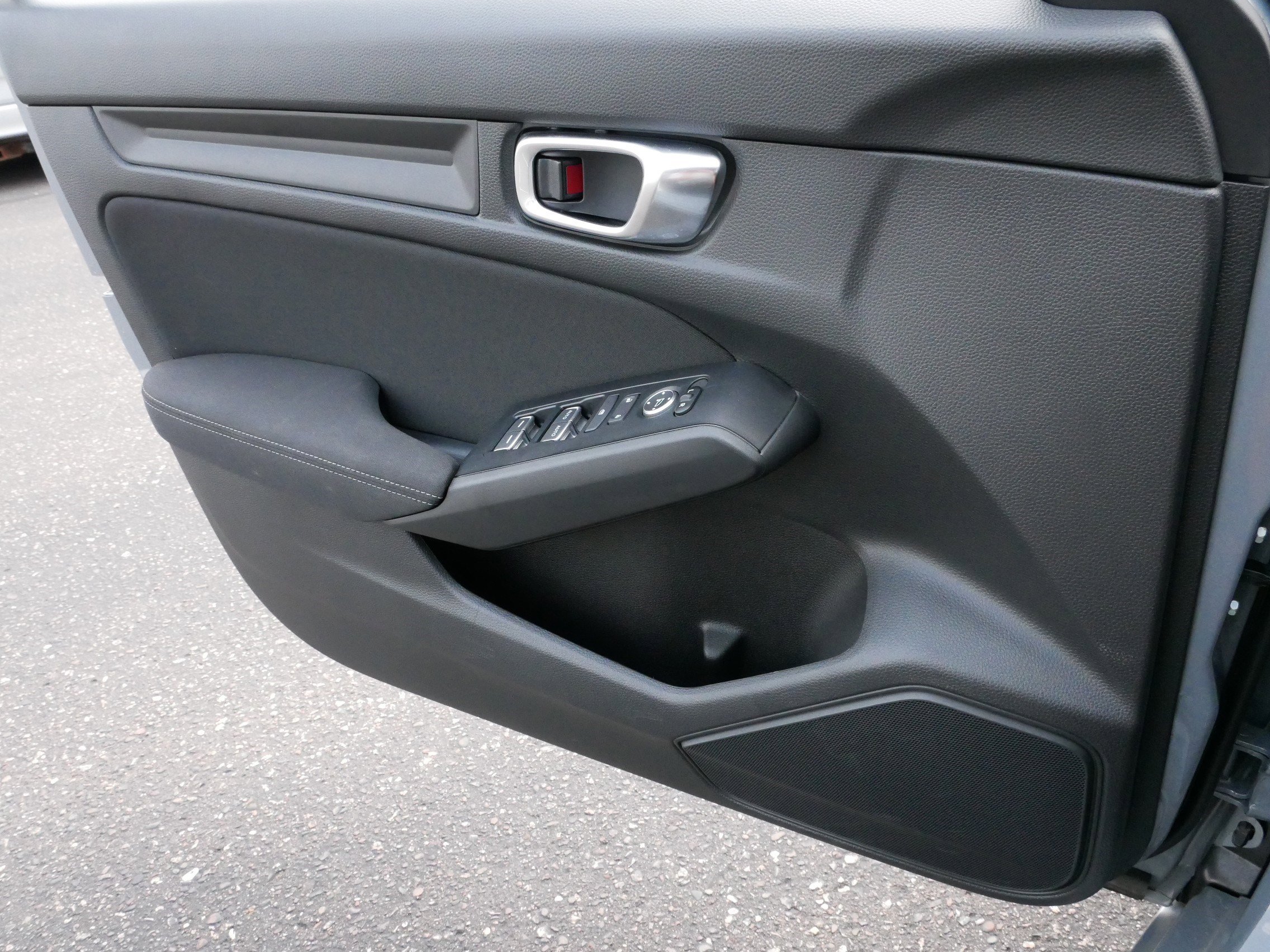 2025 Honda Civic Hatchback Sport photo 26
