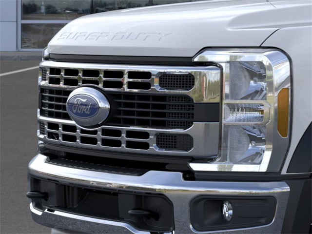 2026 Ford F-450 XLT photo 16