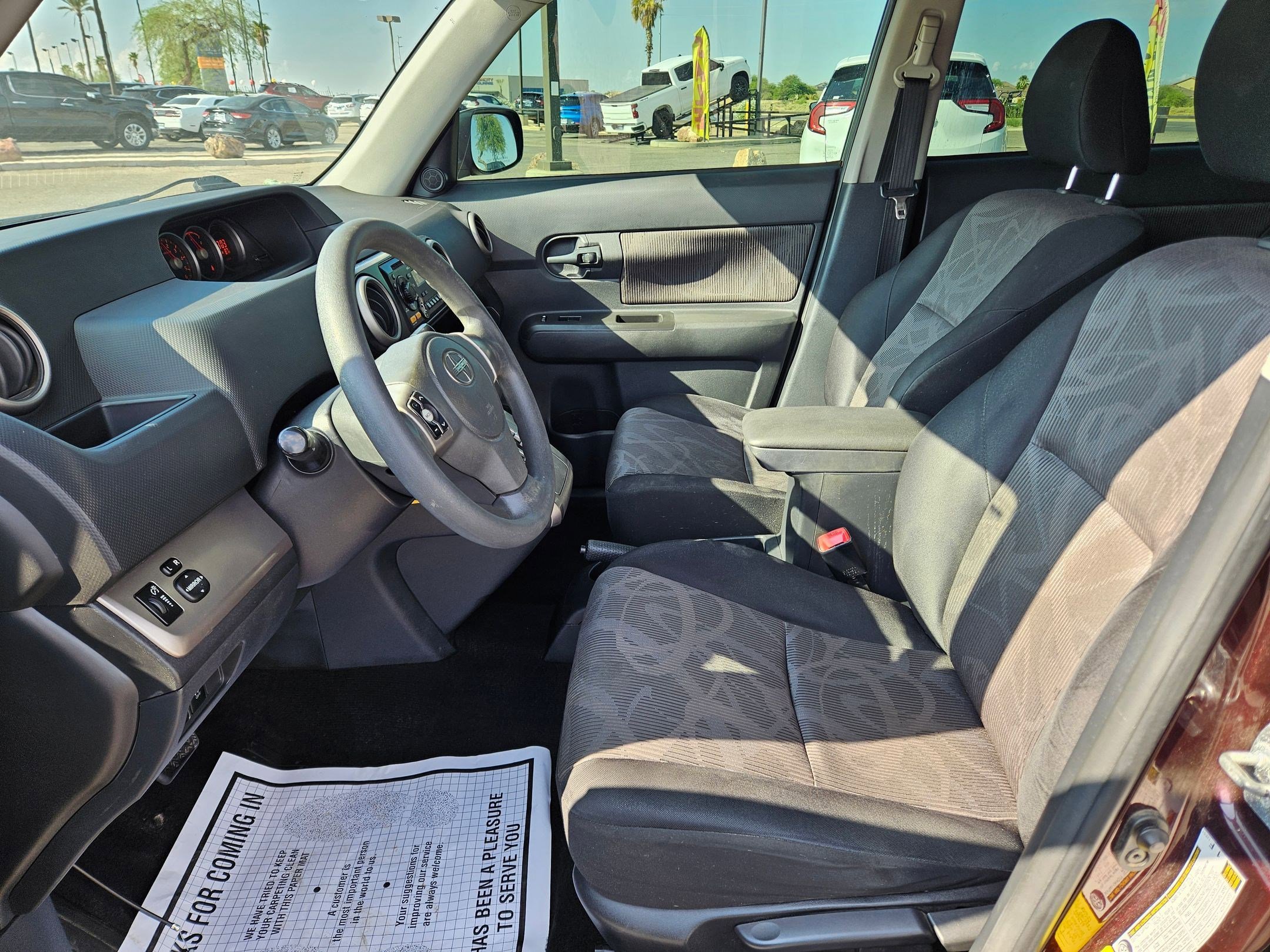 2013 Scion xB photo 15