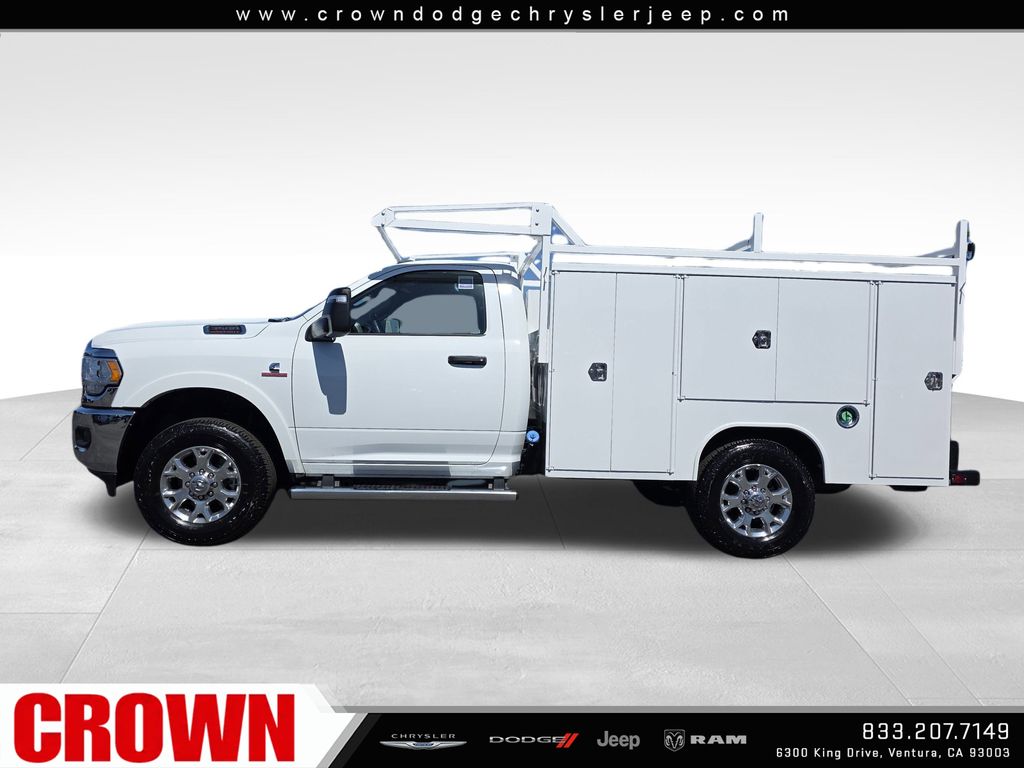 2024 Ram 3500 Tradesman photo 2