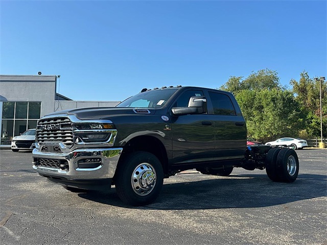 2026 Ram 3500 Tradesman photo 3