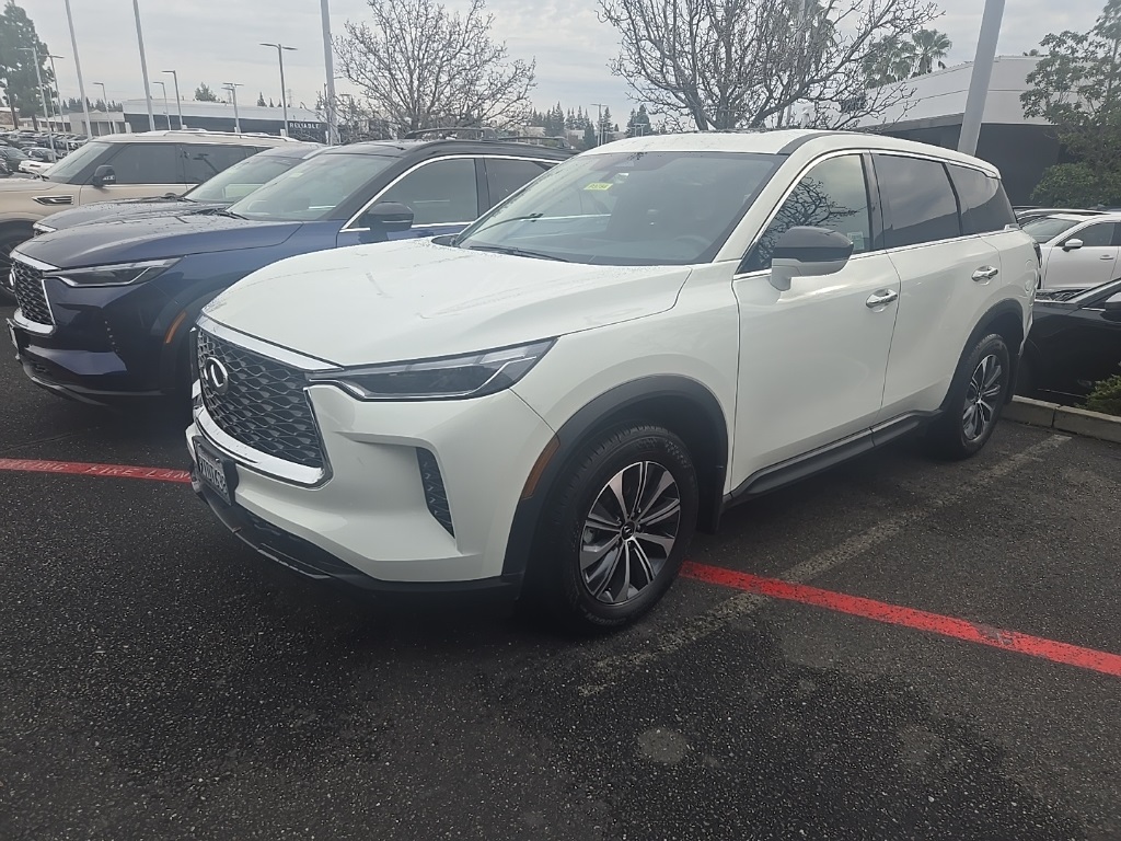 2025 INFINITI QX60 PURE's photo