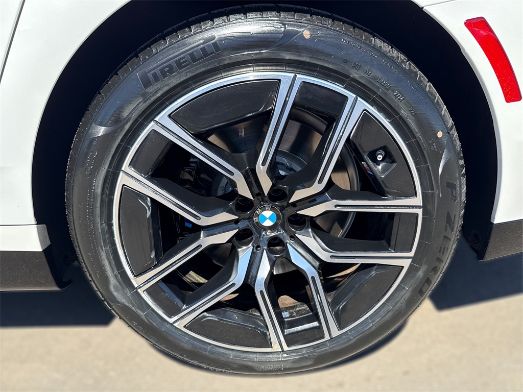 2023 Bmw 740i photo 10