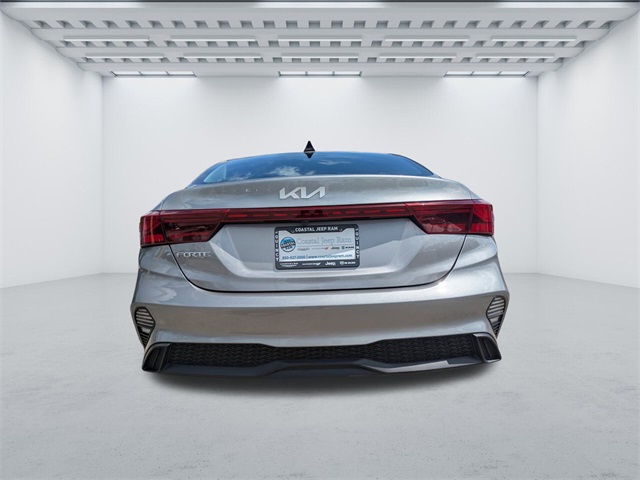 2023 Kia Forte LXS photo 5