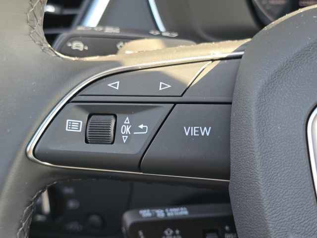2025 Audi Q5 S line Premium 45 TFSI photo 9