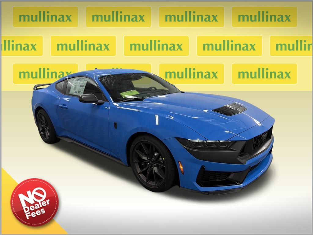 2026 Ford Mustang Dark Horse's photo