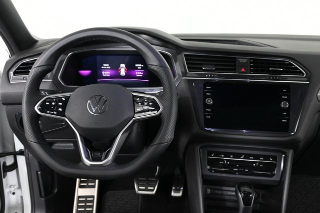2022 Volkswagen Tiguan SE R-Line Black photo 3