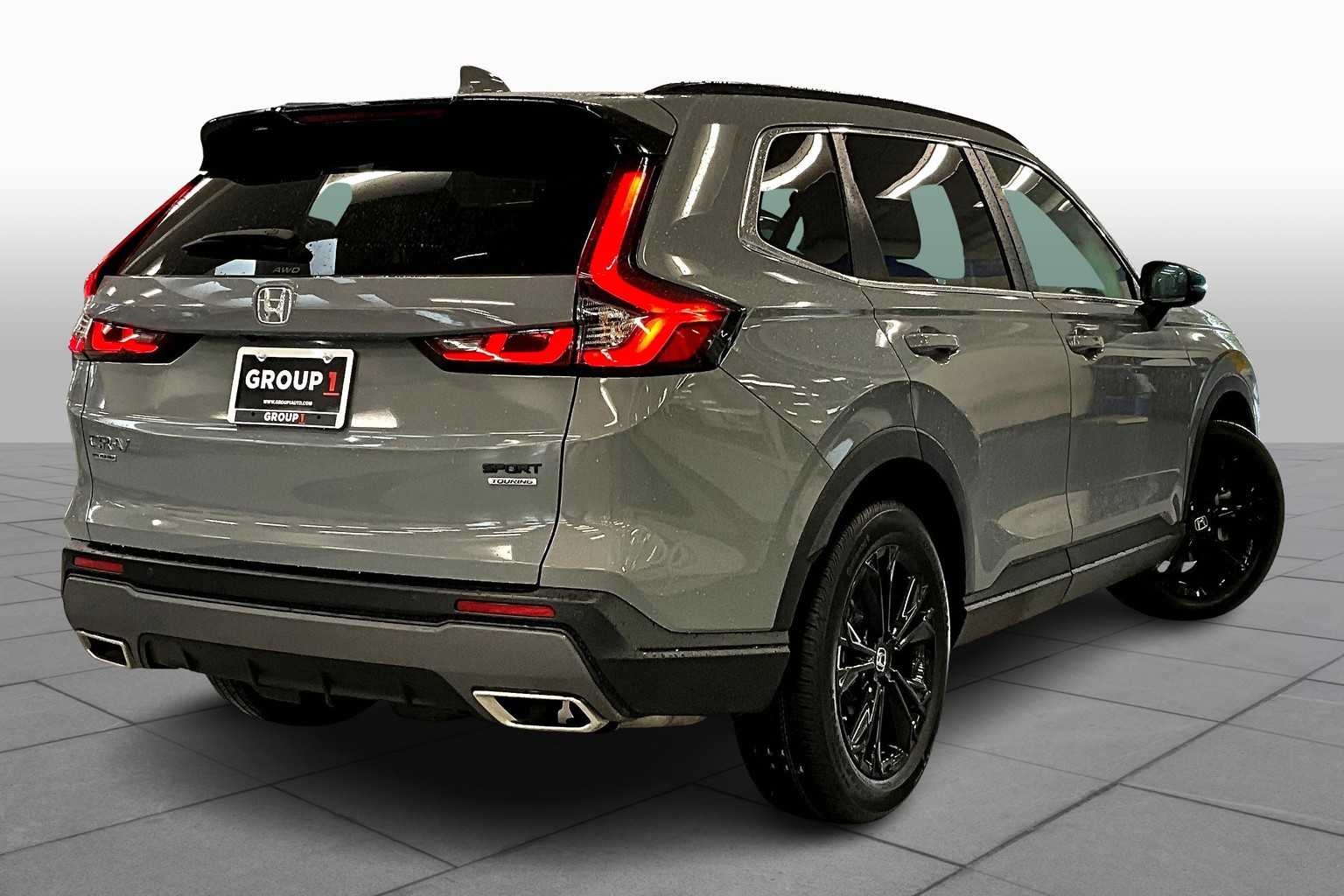 2025 Honda CR-V Hybrid Sport Touring photo 11
