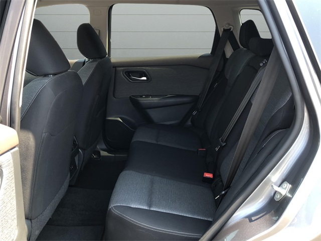 2023 Nissan Rogue SV photo 25