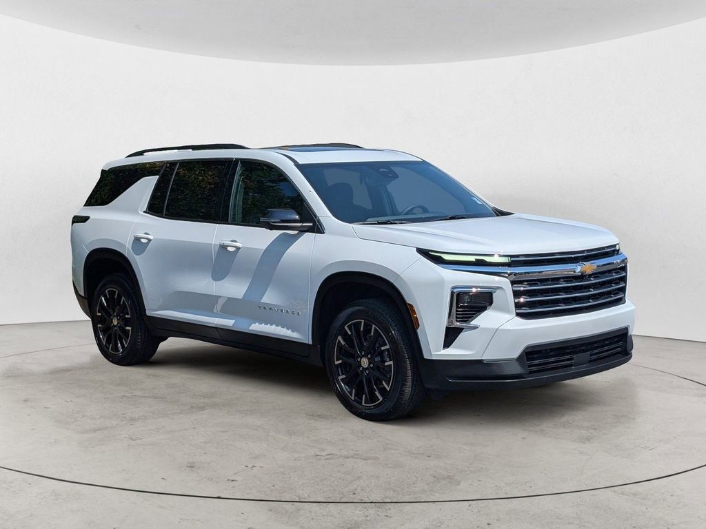 2026 Chevrolet Traverse LT's photo