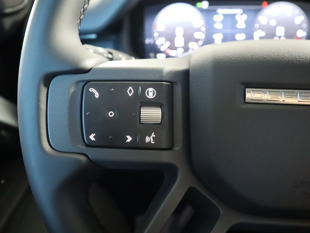 2025 Land Rover Defender 130 S photo 11