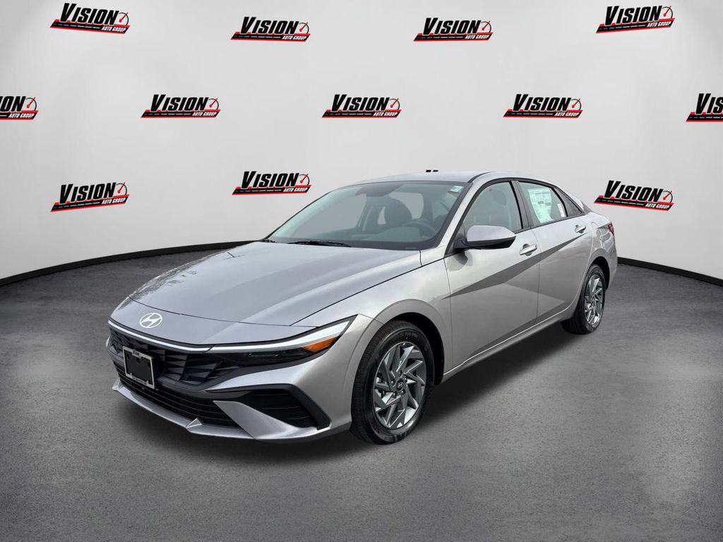 2026 Hyundai Elantra Blue's photo