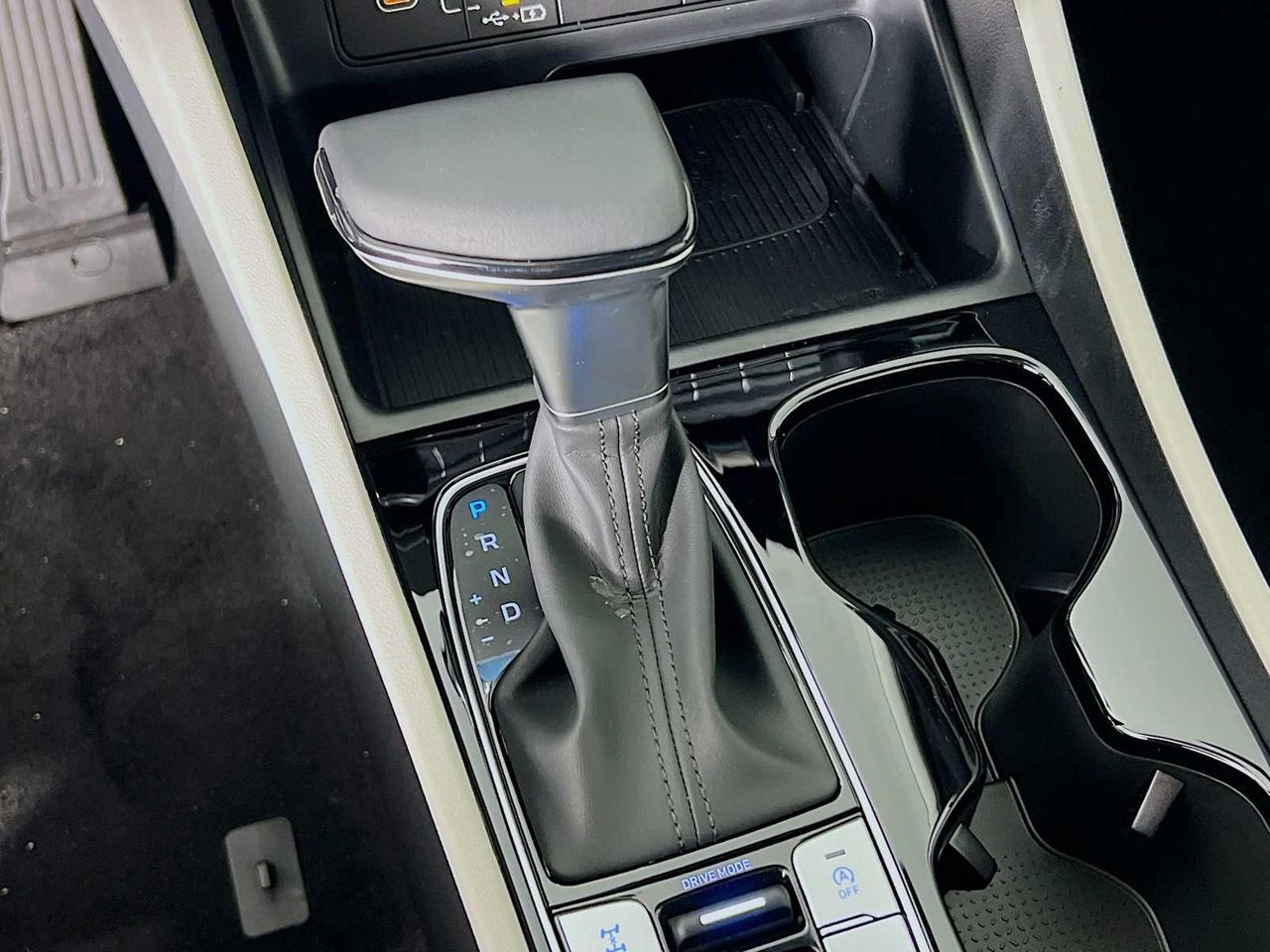 2025 Hyundai Tucson SEL Convenience photo 10