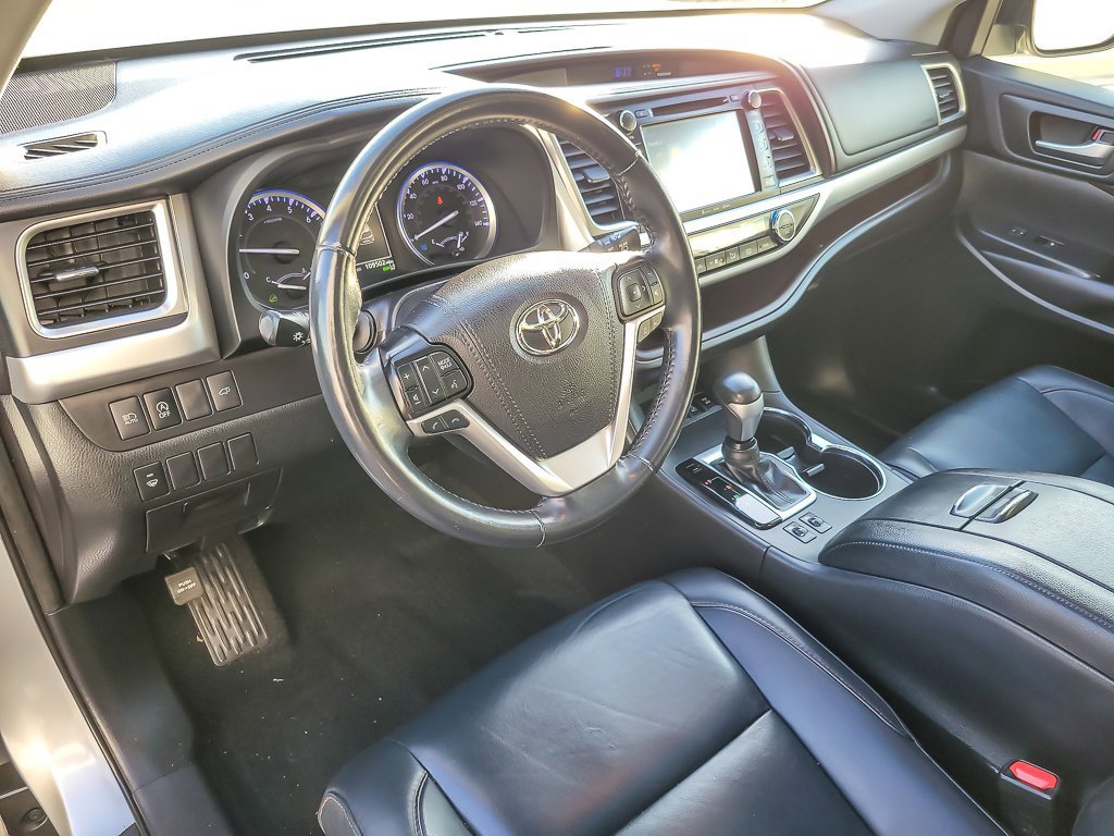 2019 TOYOTA HIGHLANDER - Image 8