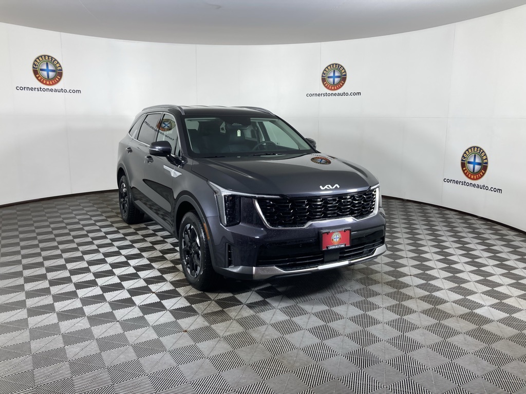 2025 Kia Sorento S photo 16