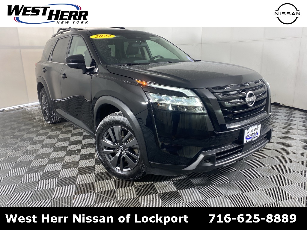 2022 Nissan Pathfinder SV