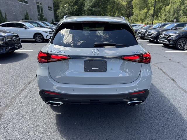2026 Mercedes Benz GLC 300 4MATIC photo 4