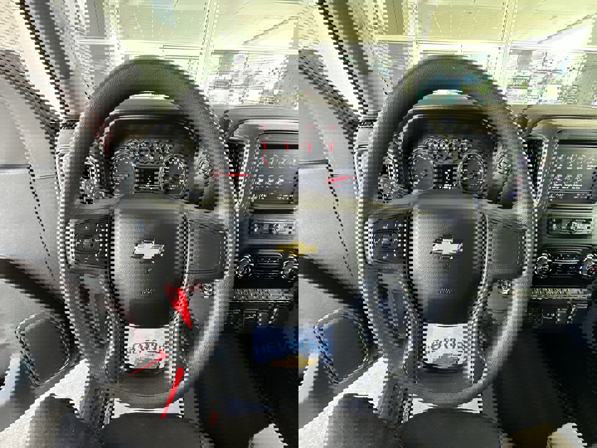 2024 Chevrolet Silverado 2500HD Custom photo 12