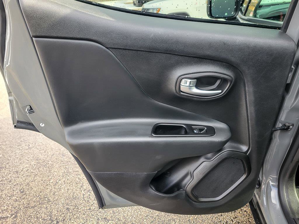 2020 JEEP RENEGADE - Image 23