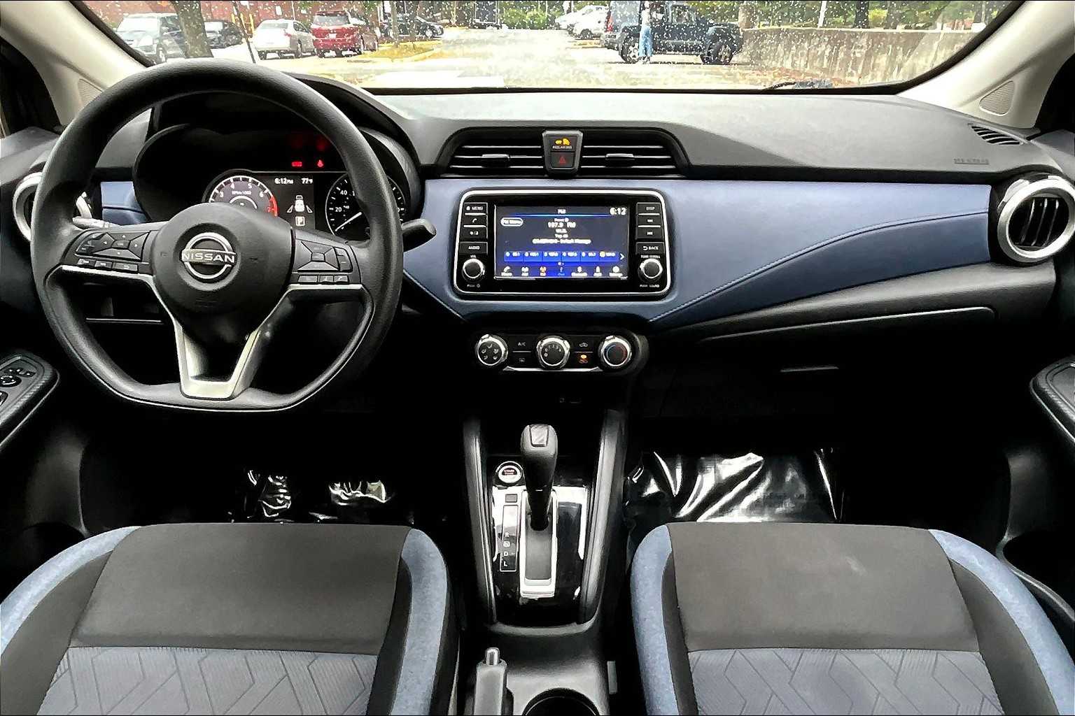 2024 Nissan Versa SV photo 14