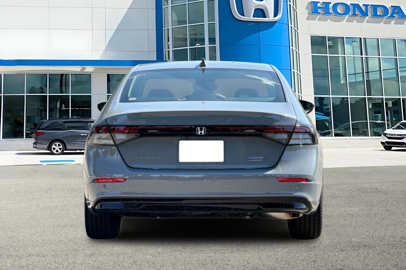 2025 Honda Accord Hybrid Touring photo 4