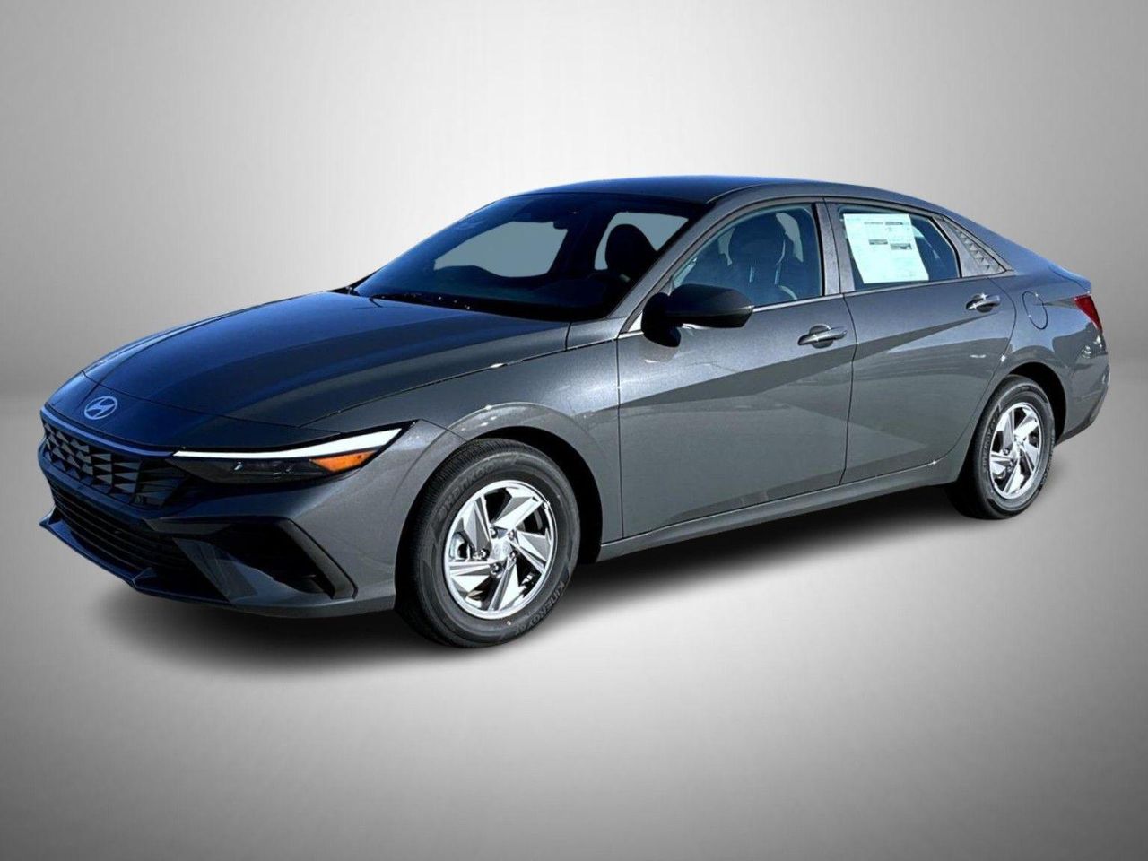 2026 Hyundai Elantra SE's photo