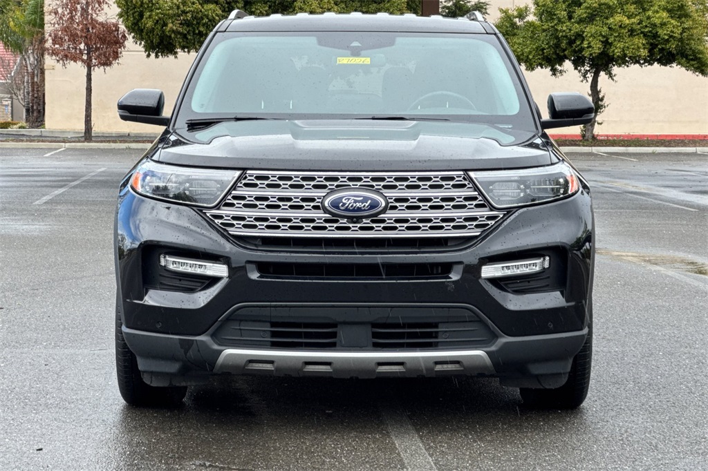 2023 Ford Explorer Limited photo 3