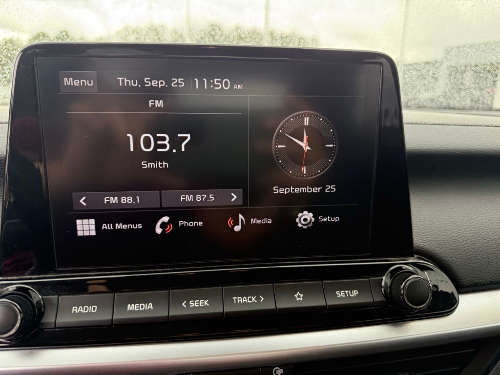 2022 Kia Forte LXS photo 19