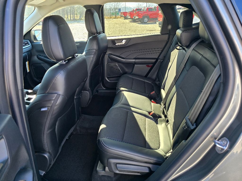 2025 Ford Escape Plug-In Hybrid photo 16