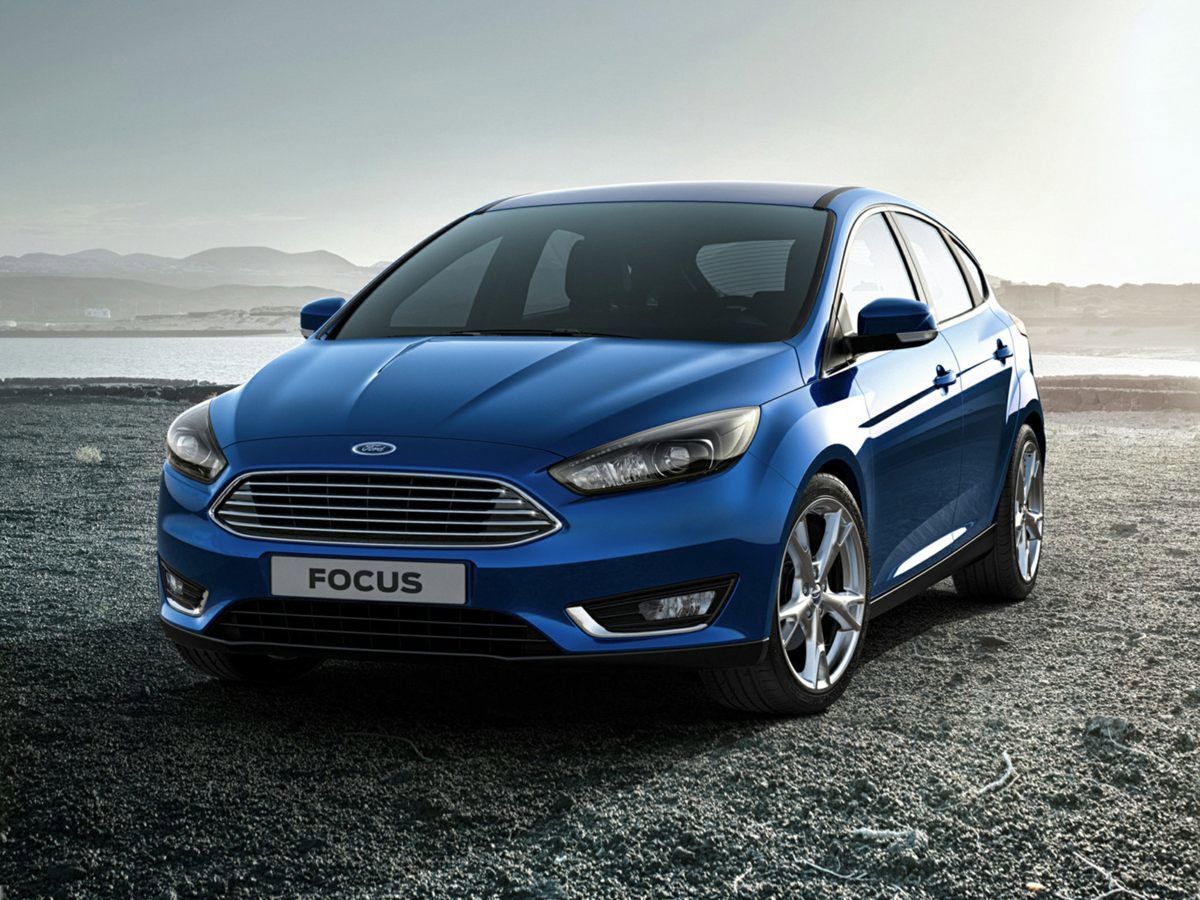 2016 Ford Focus SE's photo
