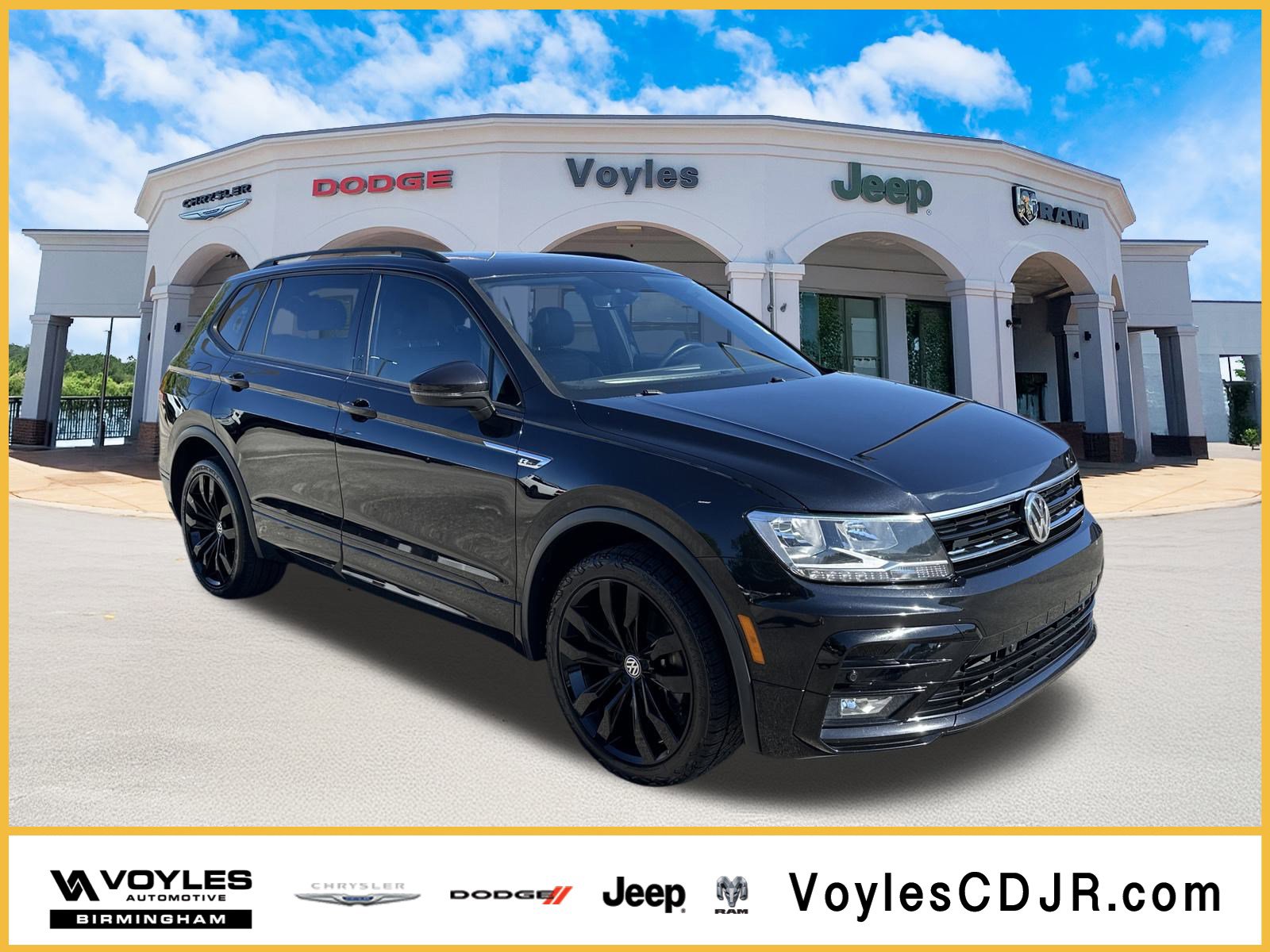 2021 Volkswagen Tiguan SE R-LINE BLACK's photo