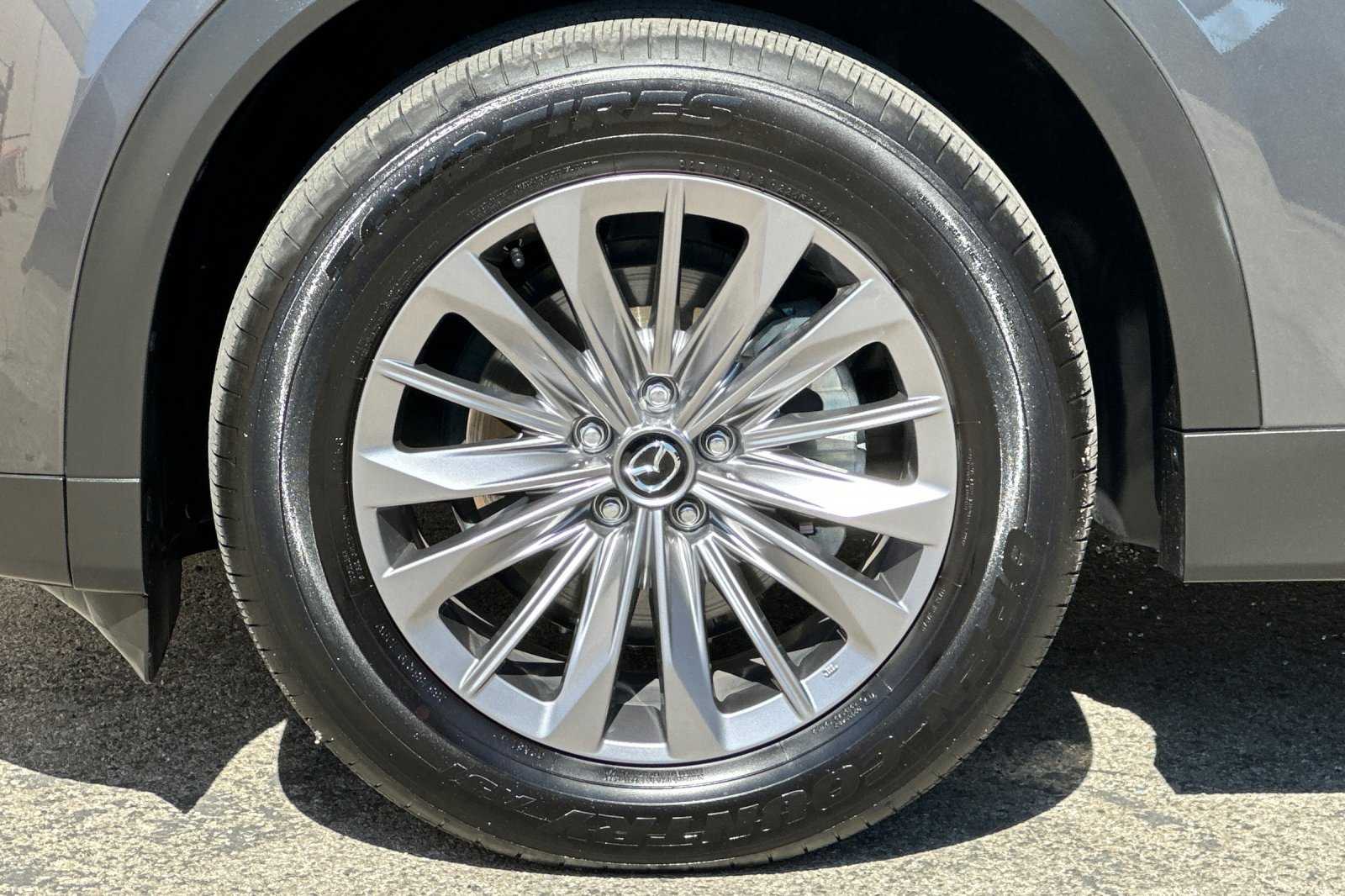 2024 Mazda CX-90 3.3 Turbo Preferred photo 33