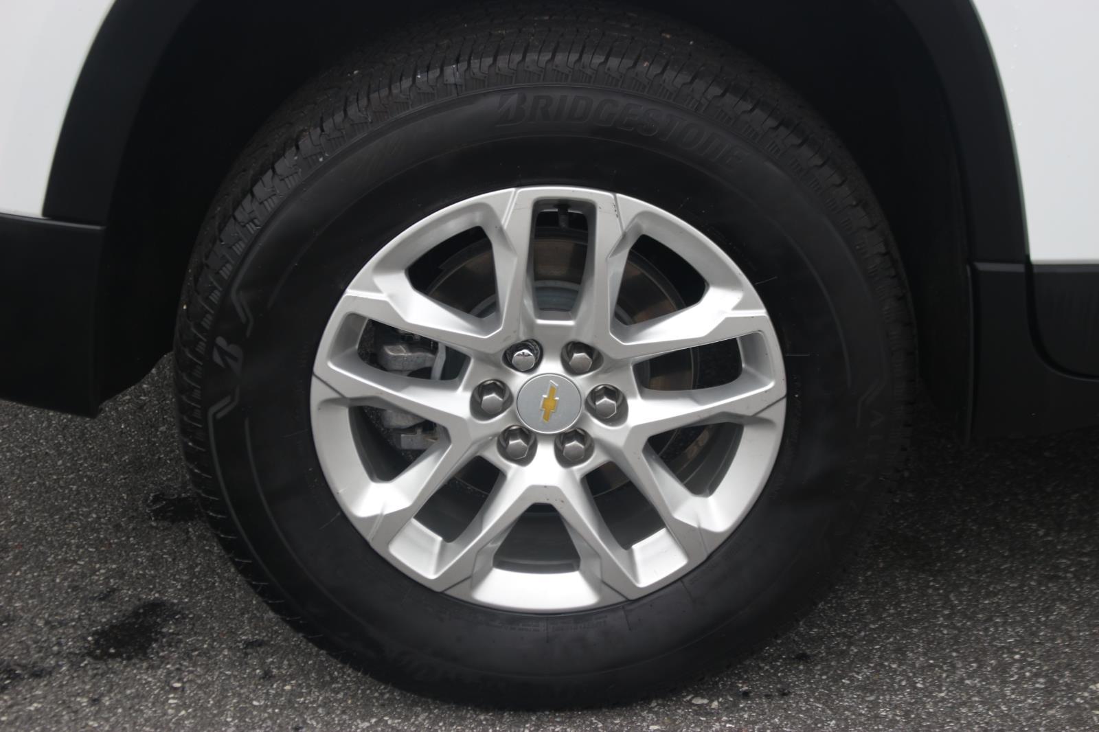 2023 Chevrolet Traverse LS photo 34