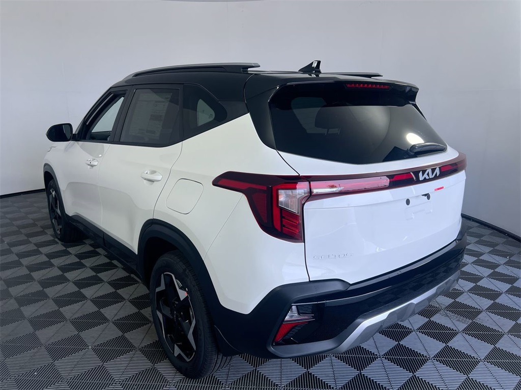 2025 Kia Seltos S photo 4