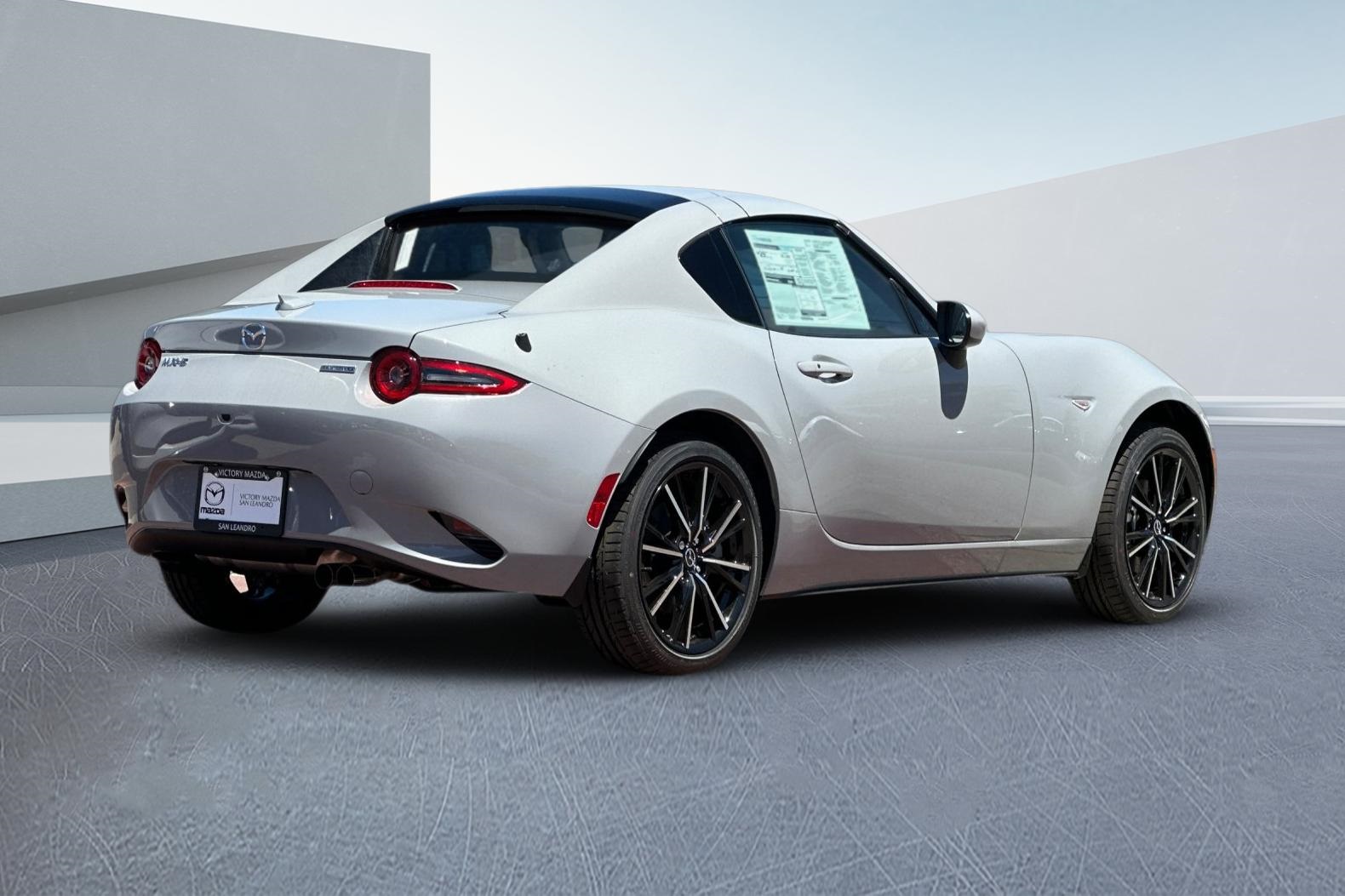 2025 Mazda MX-5 Miata Miata RF Grand Touring photo 3
