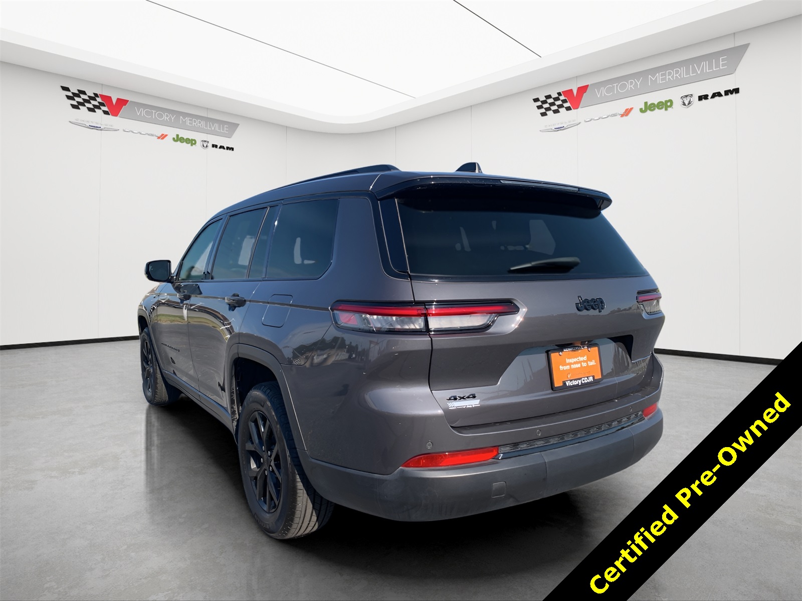 2024 Jeep Grand Cherokee Altitude photo 2
