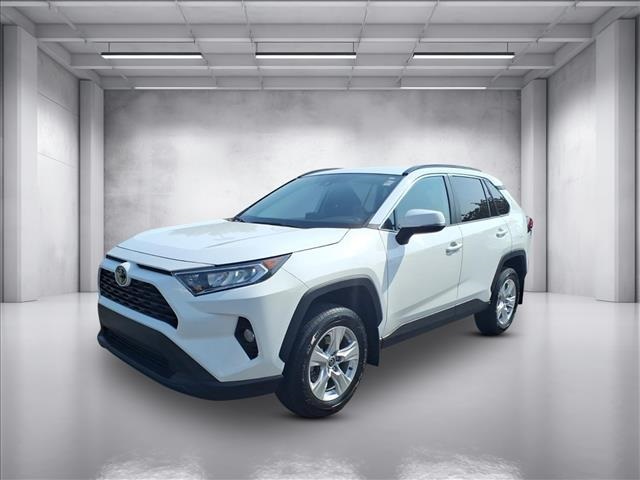 2021 Toyota RAV4 XLE photo 6