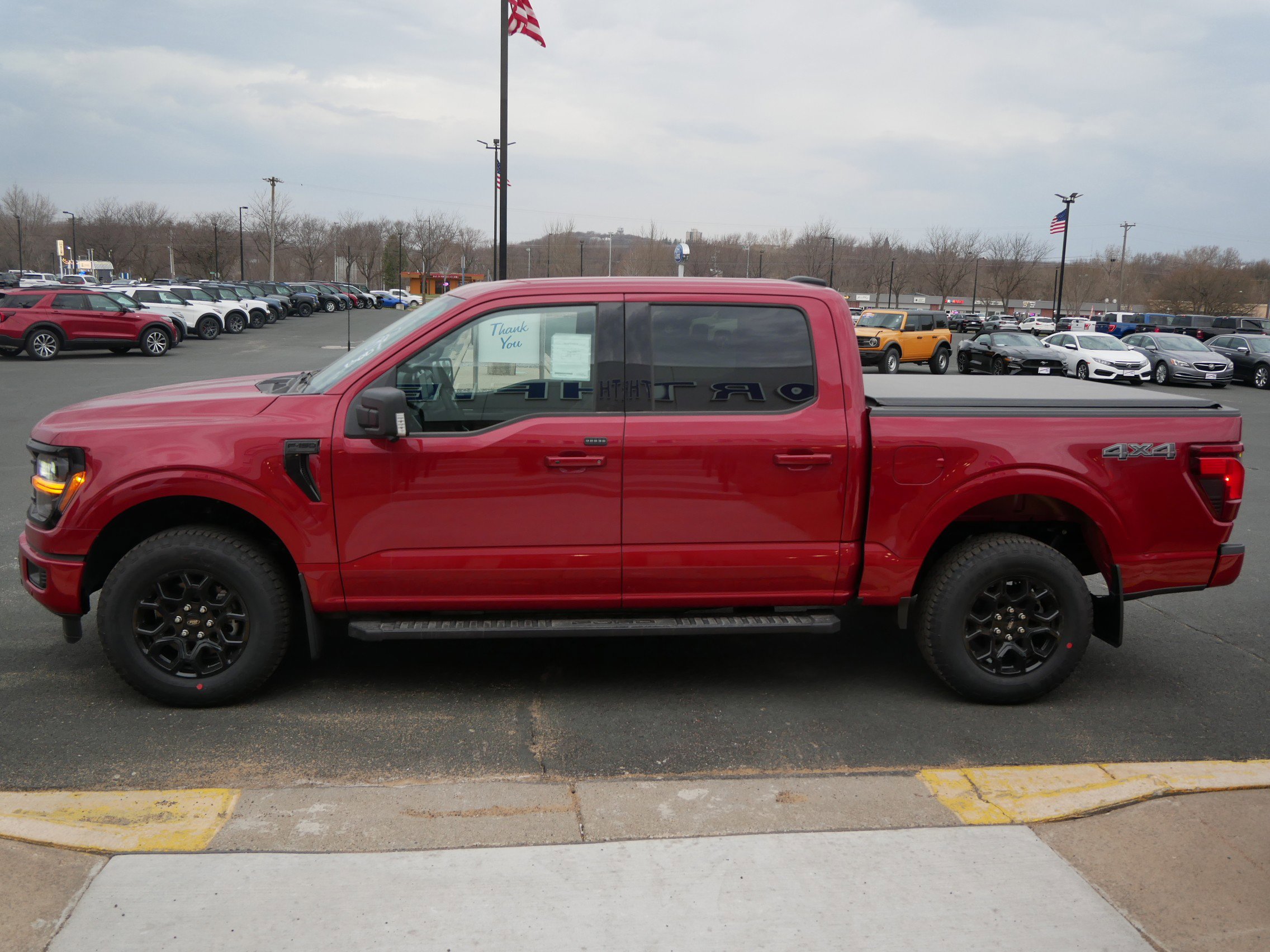 2025 Ford F-150 XLT photo 4
