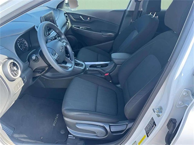 2022 Hyundai Kona SEL photo 4