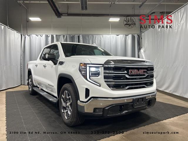 2025 GMC Sierra 1500 SLT's photo