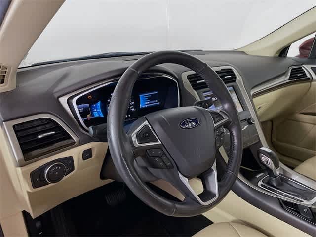 2014 Ford Fusion SE photo 12