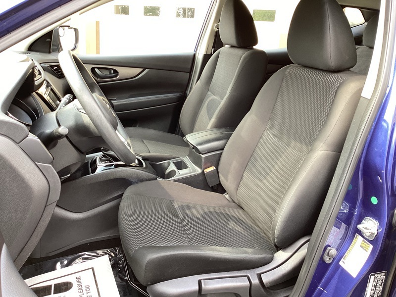 2022 Nissan Rogue Sport S photo 28