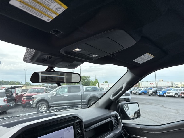 2025 Ford F-150 XLT photo 24
