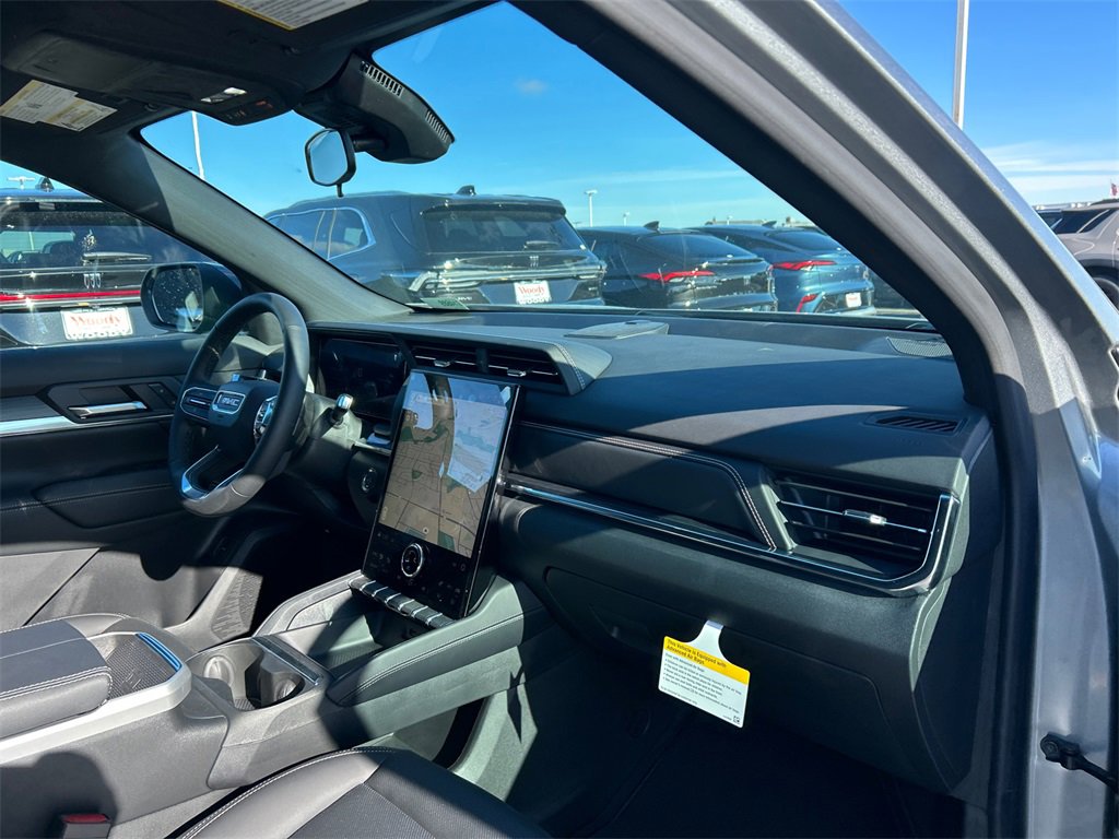 2026 GMC TERRAIN - Image 35
