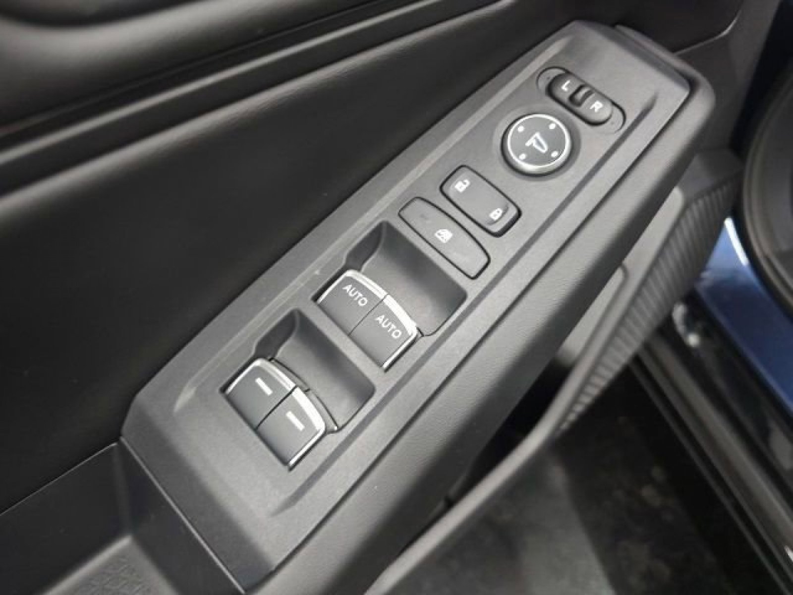2025 Honda Accord Hybrid EX-L photo 24