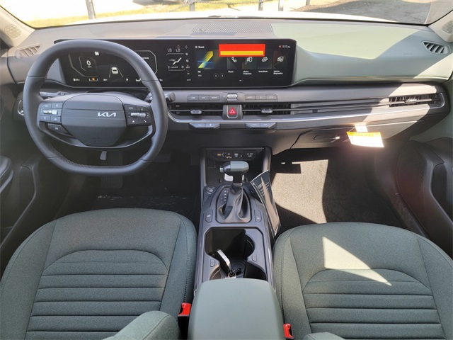 2025 Kia K4 EX photo 19
